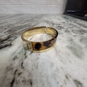 Stella & Dot tortoise shell and gold cuff bracelet. Womens. Gold brown tortoise